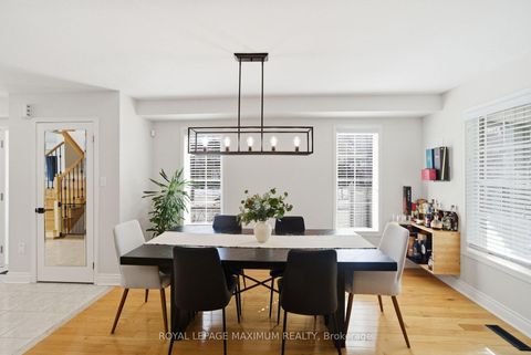 Photo 49 at 2 Castle Park Boulevard, Sonoma Heights, Vaughan