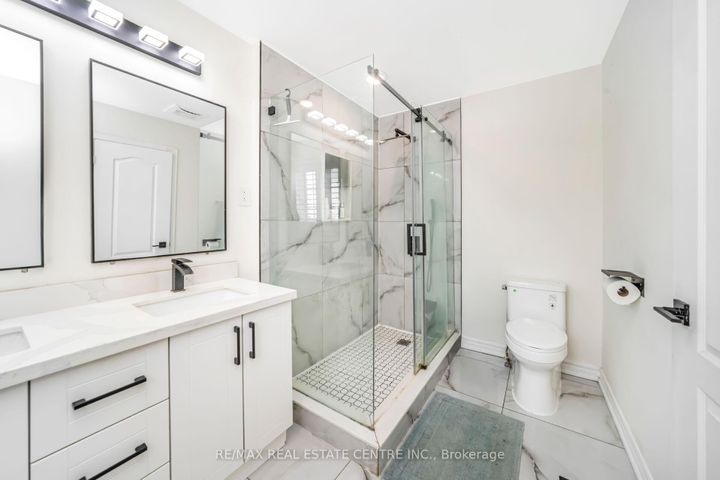 Photo 31 at 5 Sussexvale Drive, Wellington, Brampton