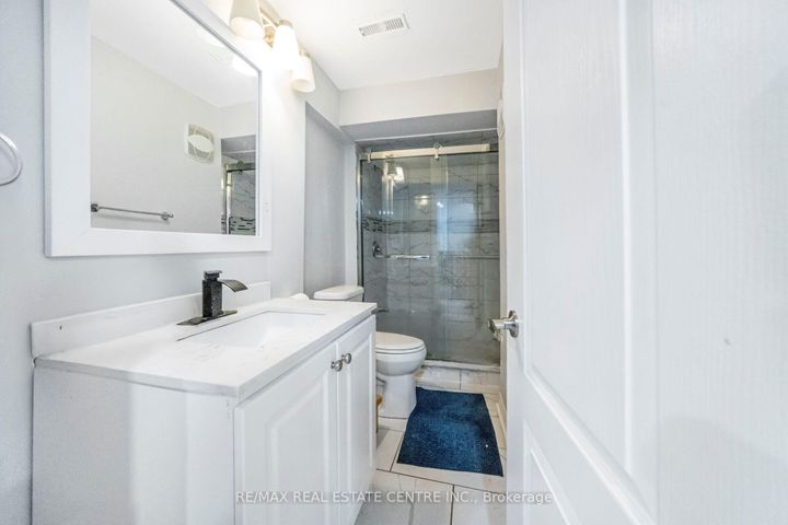 Photo 38 at 5 Sussexvale Drive, Wellington, Brampton