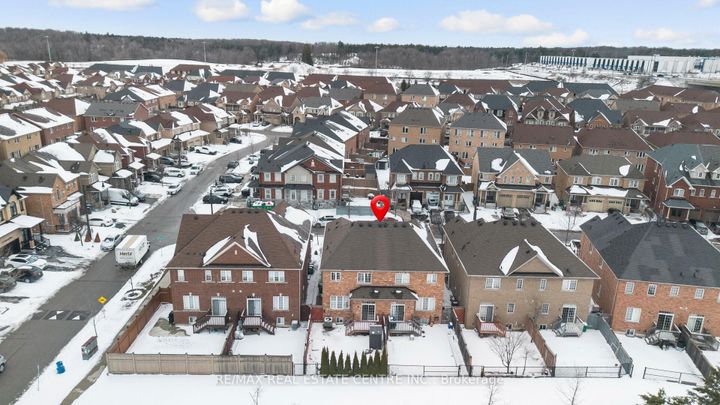 Photo 43 at 5 Sussexvale Drive, Wellington, Brampton