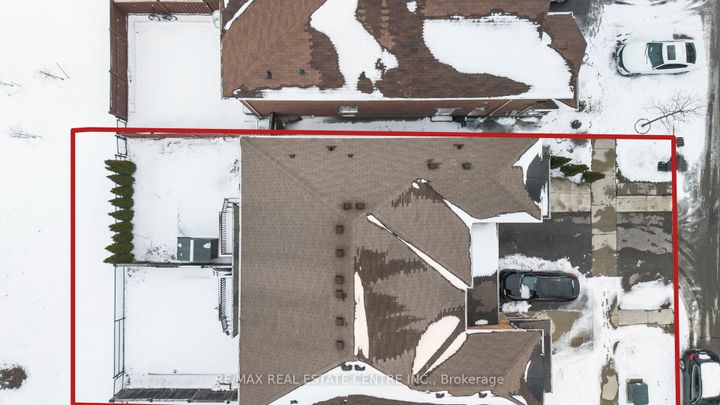 Photo 44 at 5 Sussexvale Drive, Wellington, Brampton