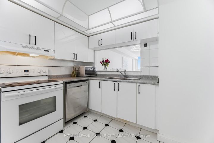 Photo 25 at 2103 - 22 Hanover Road, Queen Street Corridor, Brampton