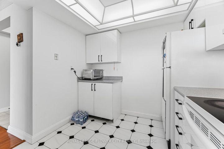 Photo 26 at 2103 - 22 Hanover Road, Queen Street Corridor, Brampton