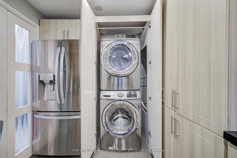 Photo 9 at 602 - 2721 Victoria Park Avenue, L'Amoreaux, Toronto