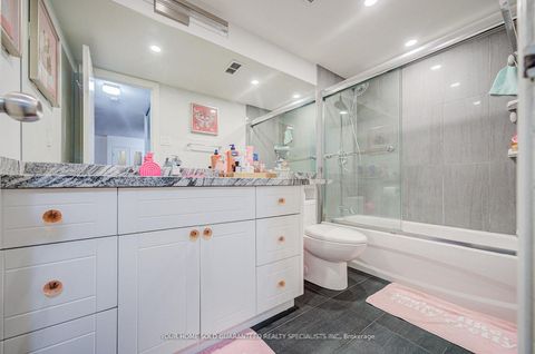 Photo 12 at 602 - 2721 Victoria Park Avenue, L'Amoreaux, Toronto