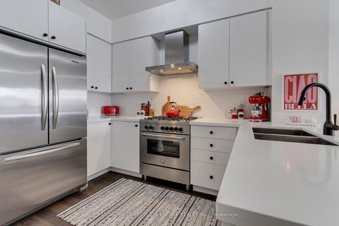 Photo 10 at 706 - 99 Avenue Road, Annex, Toronto