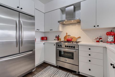 Photo 11 at 706 - 99 Avenue Road, Annex, Toronto