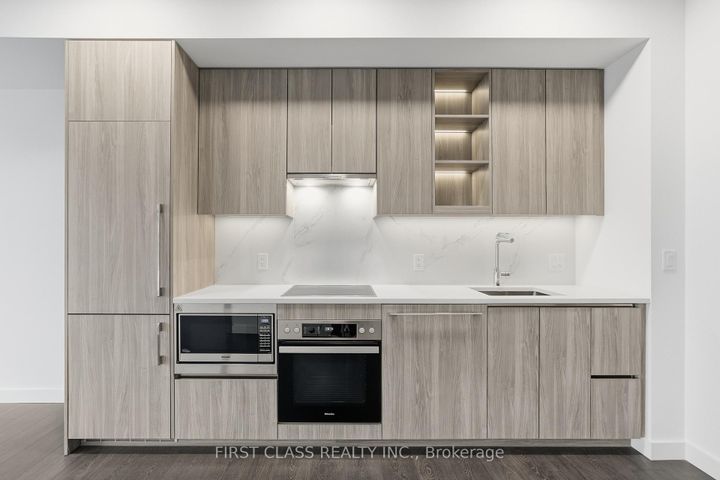 Photo 7 at 815 - 27 McMahon Drive, Bayview Village, Toronto