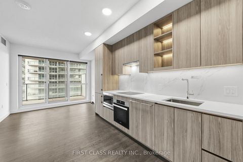 Photo 6 at 815 - 27 McMahon Drive, Bayview Village, Toronto