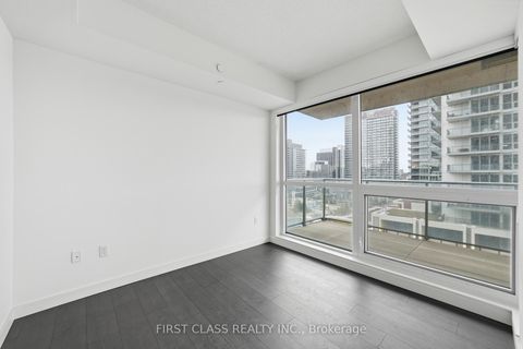 Photo 12 at 815 - 27 McMahon Drive, Bayview Village, Toronto