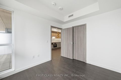 Photo 13 at 815 - 27 McMahon Drive, Bayview Village, Toronto