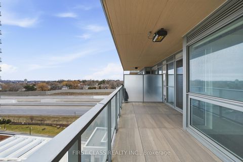 Photo 16 at 815 - 27 McMahon Drive, Bayview Village, Toronto