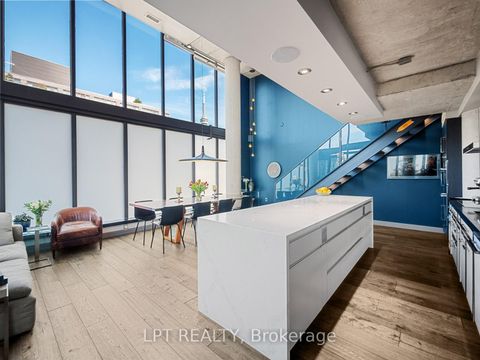 Photo 5 at Ph1 - 533 Richmond Street W, Waterfront Communities C1, Toronto