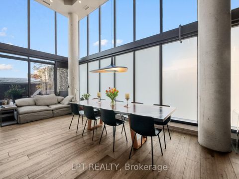 Photo 12 at Ph1 - 533 Richmond Street W, Waterfront Communities C1, Toronto