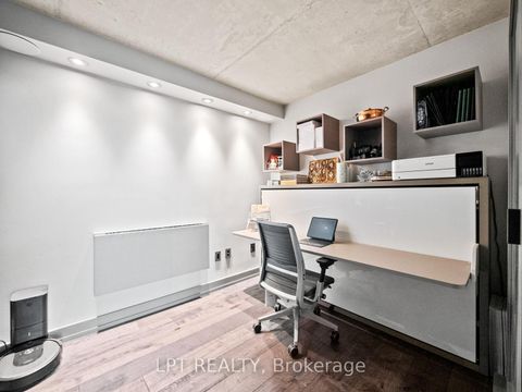 Photo 16 at Ph1 - 533 Richmond Street W, Waterfront Communities C1, Toronto