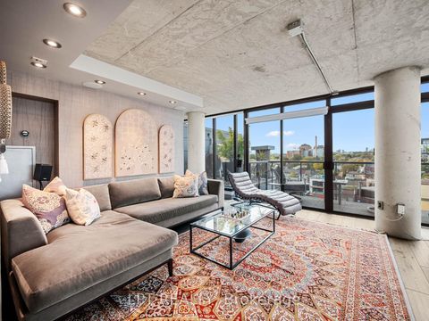 Photo 19 at Ph1 - 533 Richmond Street W, Waterfront Communities C1, Toronto