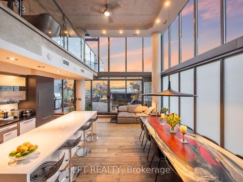 Photo 42 at Ph1 - 533 Richmond Street W, Waterfront Communities C1, Toronto