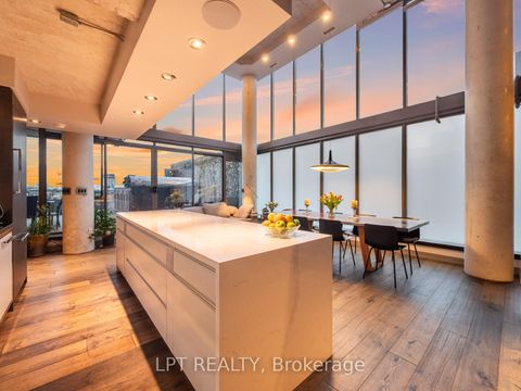 Photo 43 at Ph1 - 533 Richmond Street W, Waterfront Communities C1, Toronto