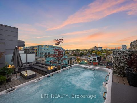 Photo 45 at Ph1 - 533 Richmond Street W, Waterfront Communities C1, Toronto