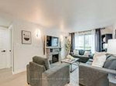 Photo 4 at 1513 - 168 Simcoe Street, Waterfront Communities C1, Toronto