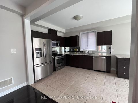 Photo 7 at 2205 Dawson Crescent, Alcona, Innisfil