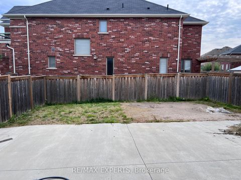 Photo 32 at 2205 Dawson Crescent, Alcona, Innisfil