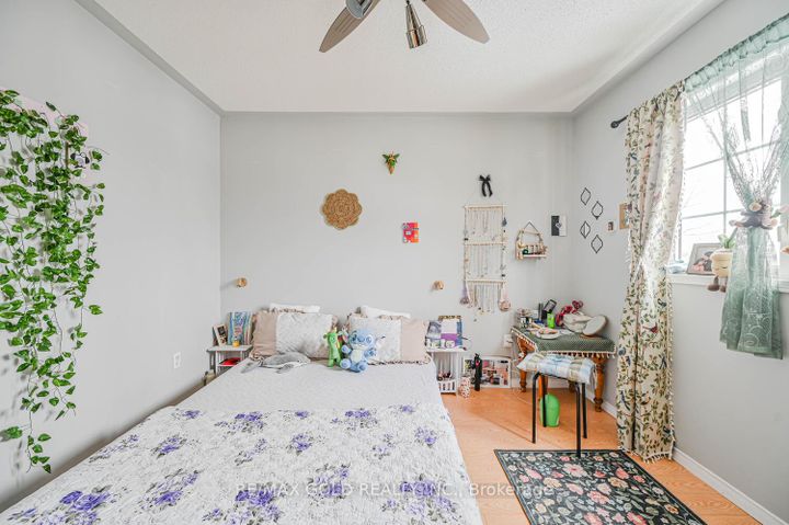 Photo 28 at 24 Seaside Circle, Wellington, Brampton