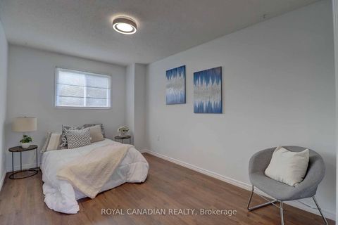 Photo 18 at 40 Doncaster Crescent, Newcastle, Clarington