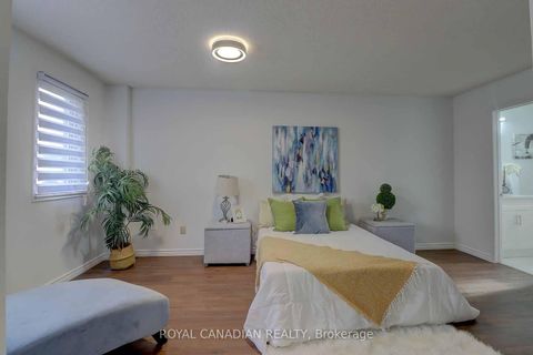 Photo 22 at 40 Doncaster Crescent, Newcastle, Clarington