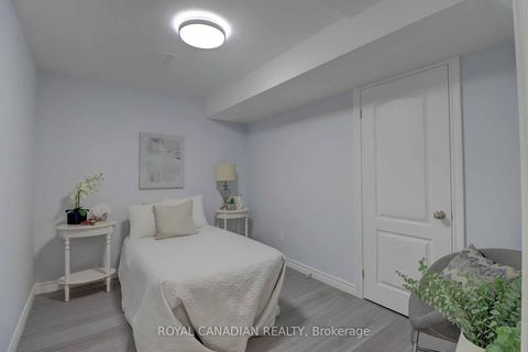 Photo 32 at 40 Doncaster Crescent, Newcastle, Clarington