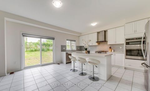 Photo 14 at 286 Danny Wheeler Boulevard, Keswick North, Georgina