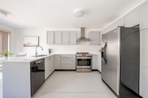 Photo 2 at 44 Nicklaus Drive, East Bayfield, Barrie