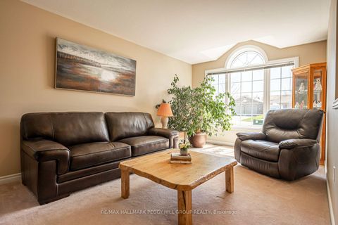 Photo 7 at 44 Nicklaus Drive, East Bayfield, Barrie