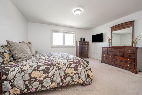 Photo 10 at 44 Nicklaus Drive, East Bayfield, Barrie