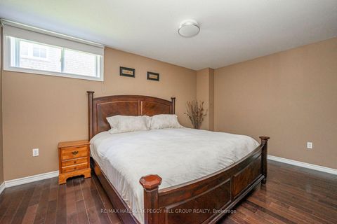 Photo 15 at 44 Nicklaus Drive, East Bayfield, Barrie