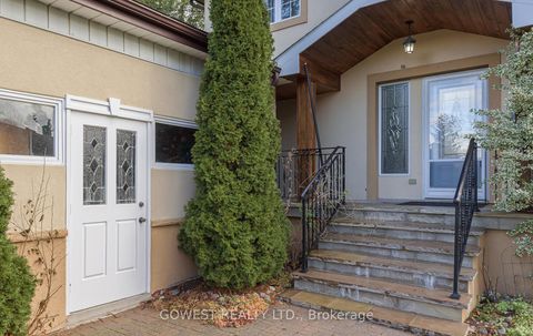 Photo 4 at 56 Panmure Crescent, Bendale, Toronto