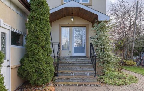 Photo 5 at 56 Panmure Crescent, Bendale, Toronto
