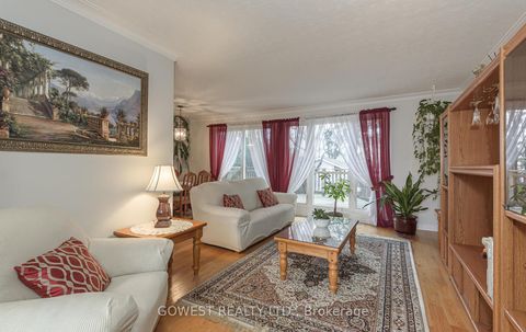 Photo 9 at 56 Panmure Crescent, Bendale, Toronto