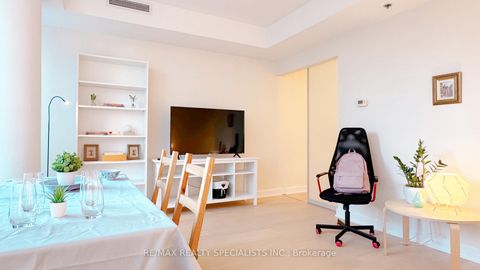 Photo 4 at 905 - 15 Beverley Street, Chinatown, Toronto