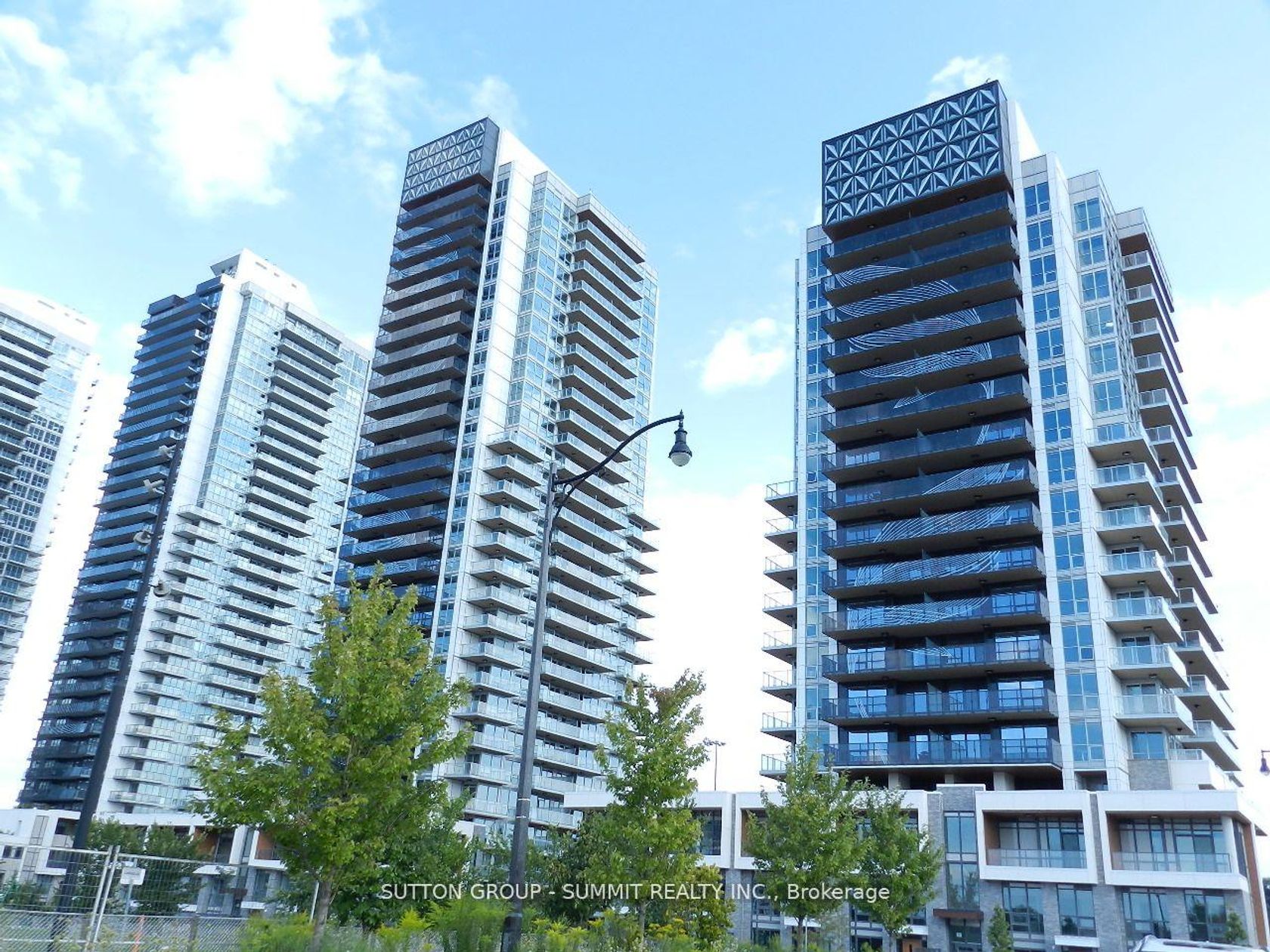 1908 - 25 McMahon Avenue, Bayview Village, Toronto 