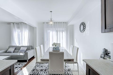 Photo 4 at 88 Banbrooke Crescent, Summerhill Estates, Newmarket