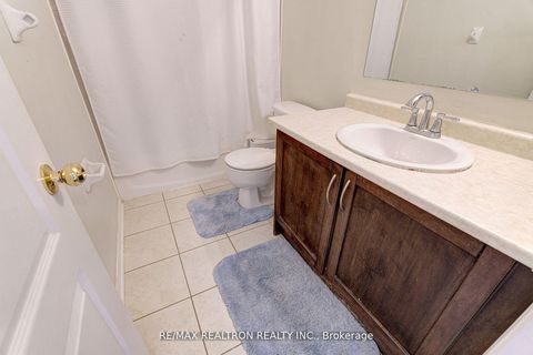 Photo 5 at 88 Banbrooke Crescent, Summerhill Estates, Newmarket