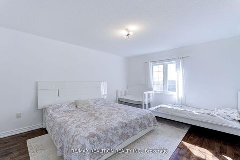 Photo 19 at 88 Banbrooke Crescent, Summerhill Estates, Newmarket