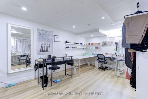 Photo 27 at 88 Banbrooke Crescent, Summerhill Estates, Newmarket