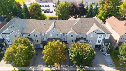 Photo 32 at 88 Banbrooke Crescent, Summerhill Estates, Newmarket