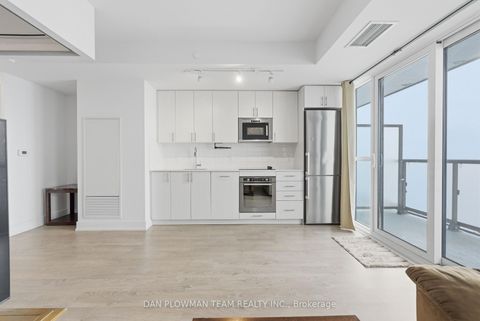 Photo 9 at 1121 - 2550 Simcoe Street N, Windfields, Oshawa