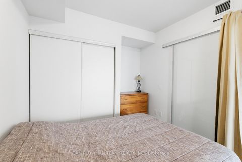 Photo 13 at 1121 - 2550 Simcoe Street N, Windfields, Oshawa