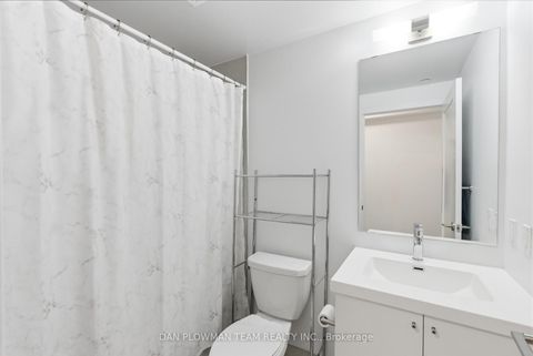 Photo 15 at 1121 - 2550 Simcoe Street N, Windfields, Oshawa
