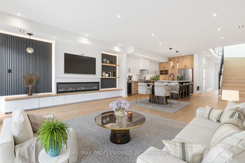 Photo 4 at 84 Twenty Ninth Street, Long Branch, Toronto