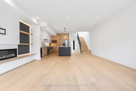 Photo 8 at 84 Twenty Ninth Street, Long Branch, Toronto